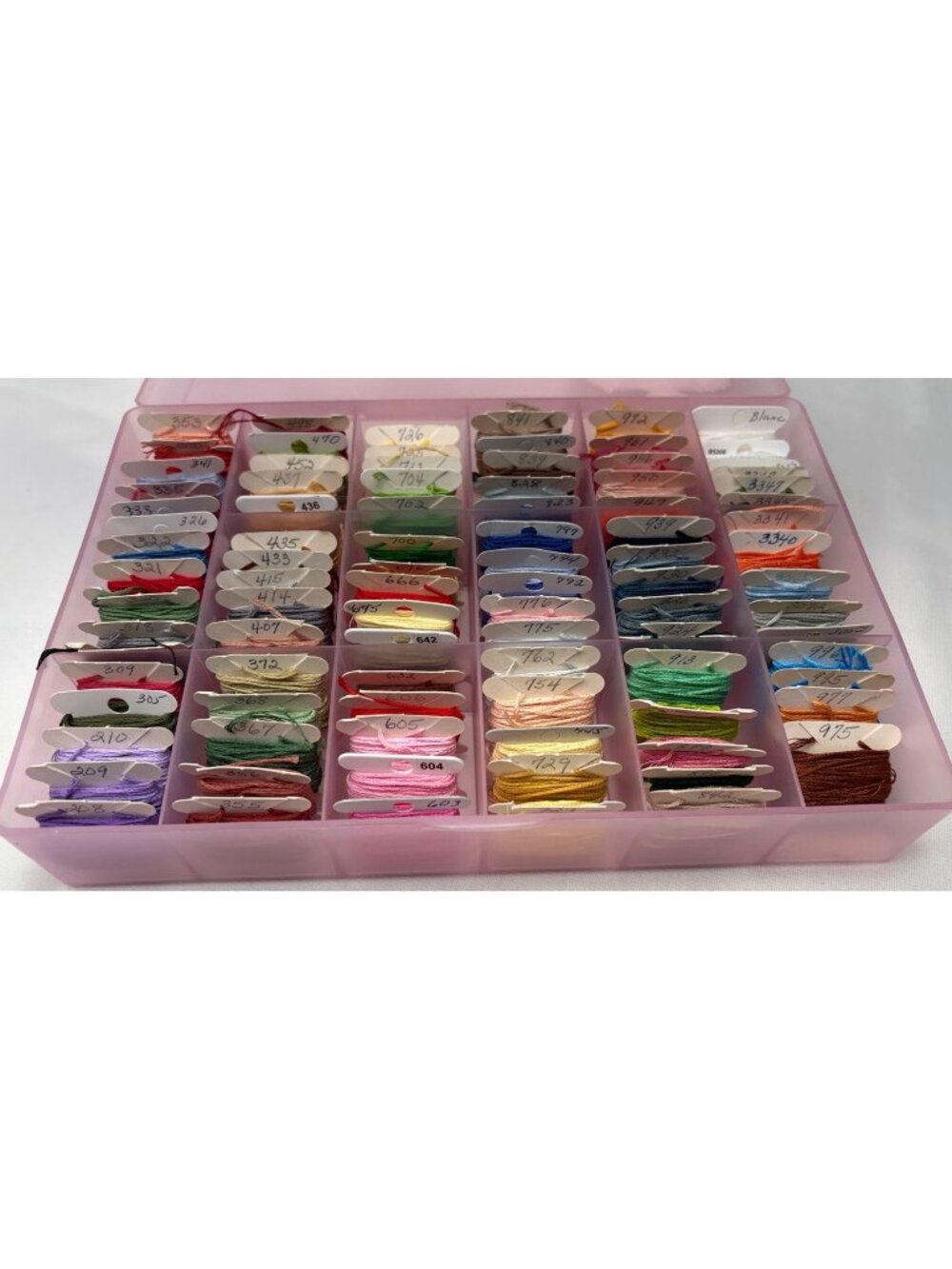 DMC Embroidery Floss Set Prewound Bobbins Assorted Colors Organizer Box